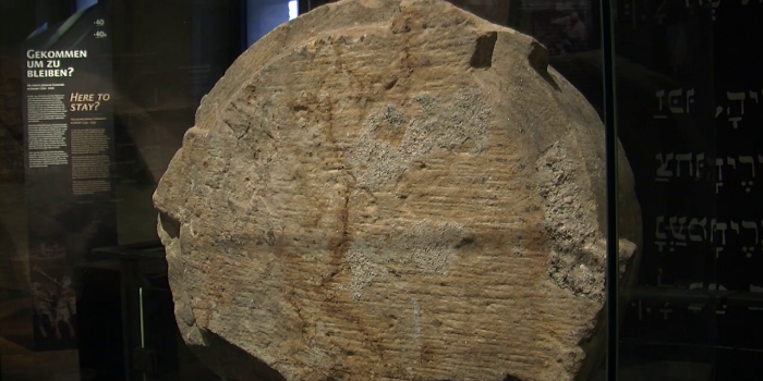 Der Bau der zweiten Synagoge