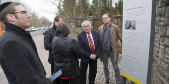 Informationsstele am Neuen Jüdischen Friedhof eingeweiht