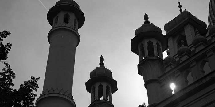 „Einheit in der Vielfalt“: Eine Fotoausstellung über Europas Moscheen in der Begegnungsstätte Kleine Synagoge