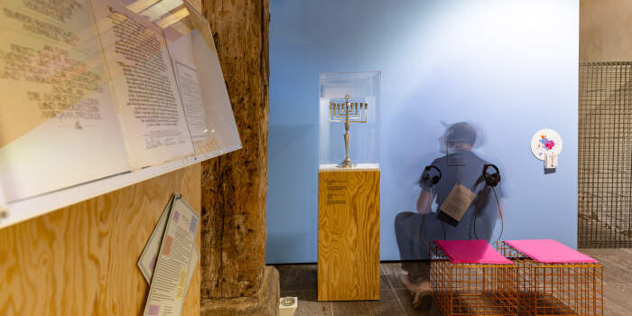 Interaktive Führung für Kinder und Jugendliche zur Ausstellung „Mirjam Pressler – Schreiben ist Glück“