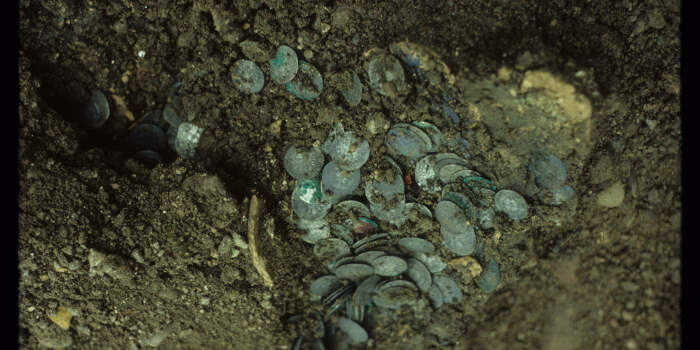 Interner Verweis: Wie es wirklich war. Die Fundgeschichte des Erfurter Schatzes