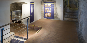 Interner Verweis: Die Dauerausstellung in der Kleinen Synagoge